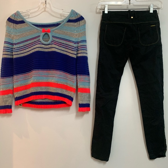 Little Marc Jacobs Open back gold trimmed sweater and canvas gold twill pant - Picture 5 of 11